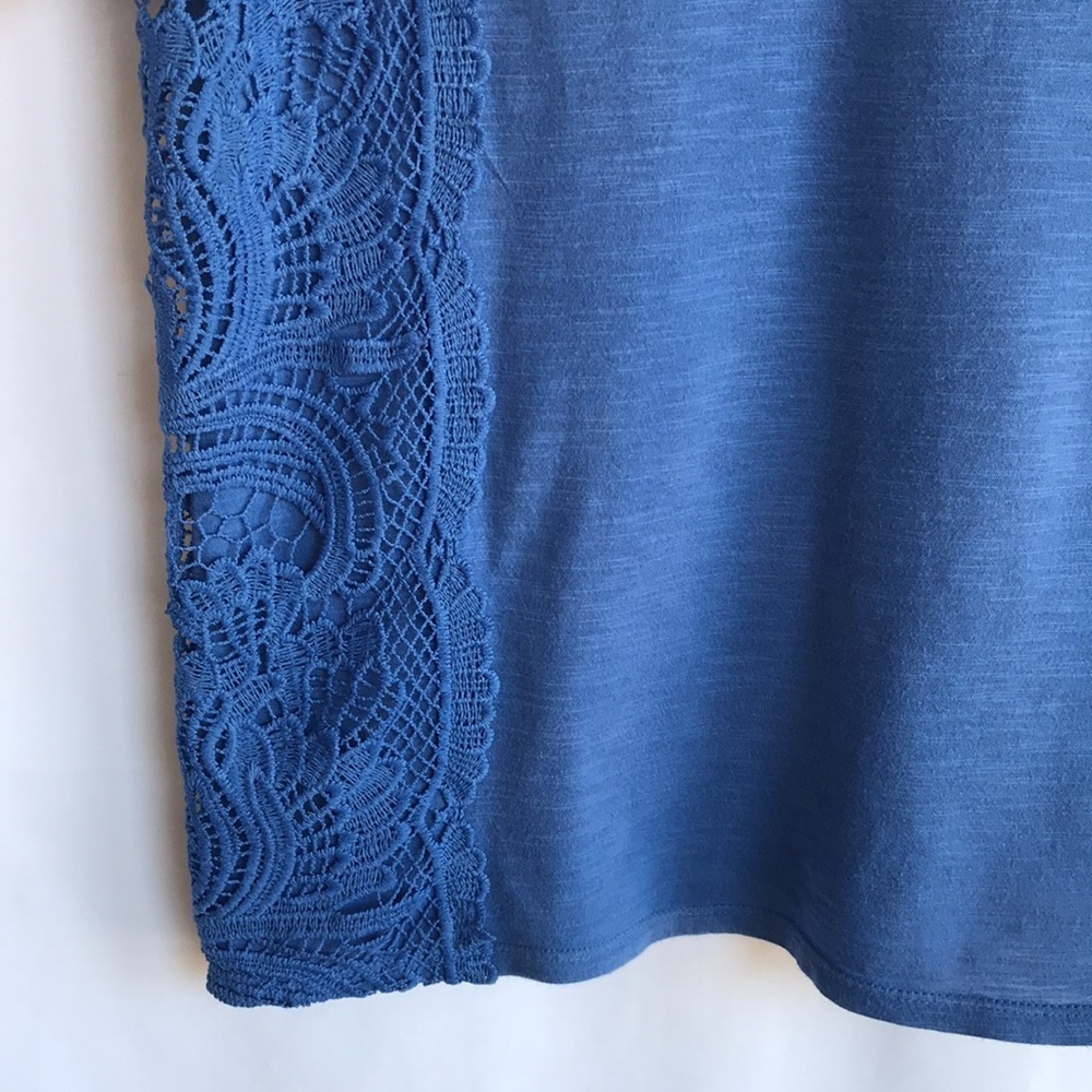 Ann Taylor Loft blue short sleeve top, M - Picture 3 of 7